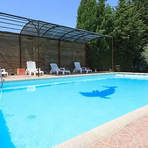 https://mas-michel-et-josiane.fr-provencehotel.com